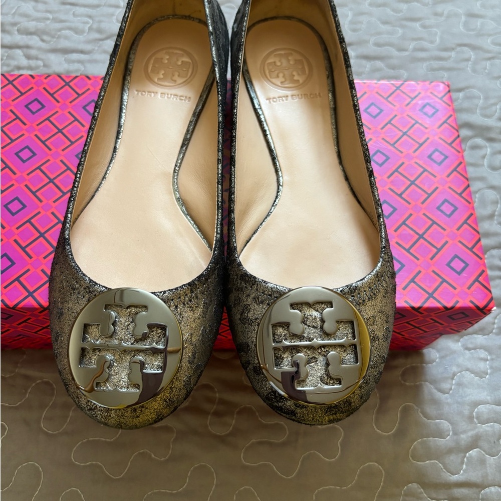 Tory Burch Riva Ballet- Powdered Cheetah Print/ Metal Logo color Anthracite